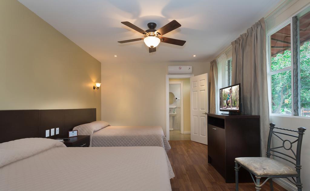 Airport Costa Rica B&B Río Segundo エクステリア 写真